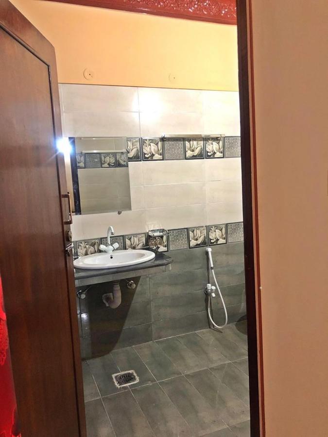 Babar House Hotel Faisalabad Luaran gambar